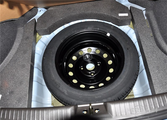 2014款 兩廂 1.5L 手動新青年版