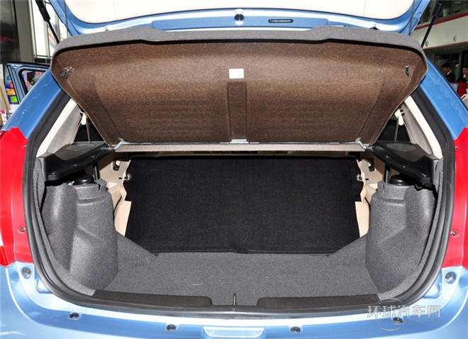 2014款 兩廂 1.5L 手動新青年版