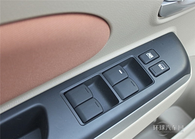 2014款 1.6L 自動精彩版