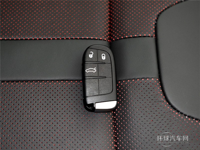 2015款 1.4T 自動躍享版