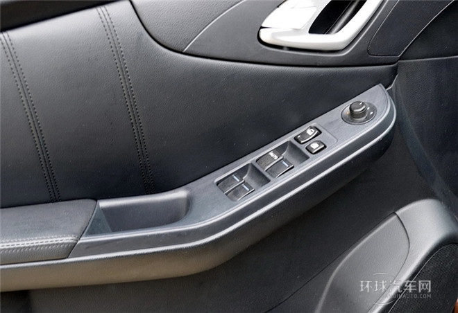 2014款 榮耀導(dǎo)航版 1.8T 自動(dòng)旗艦型