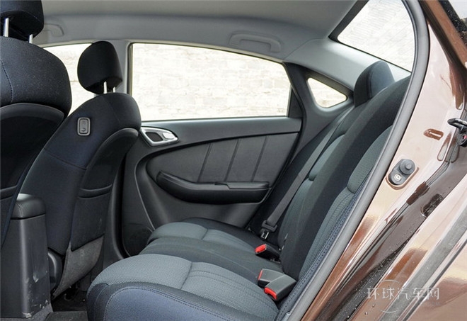 2014款 榮耀導(dǎo)航版 1.8T 自動旗艦型