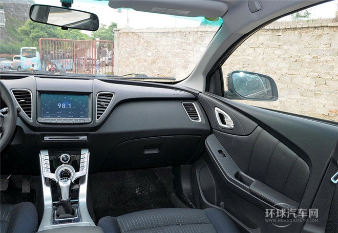 2014款 榮耀導(dǎo)航版 1.8T 自動(dòng)旗艦型