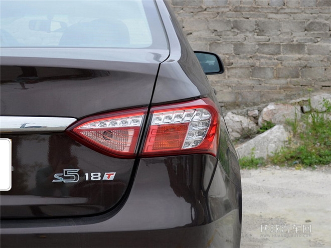 2014款 榮耀導航版 1.8T 自動旗艦型