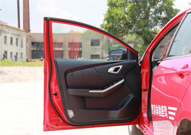 2014款 榮耀導航版 1.8T 自動尊貴型