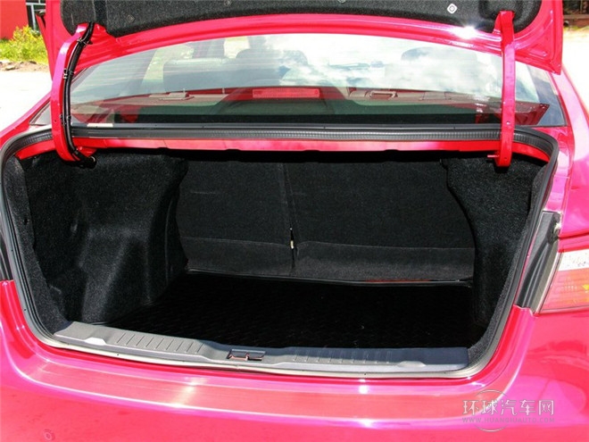 2014款 榮耀導航版 1.8T 自動尊貴型