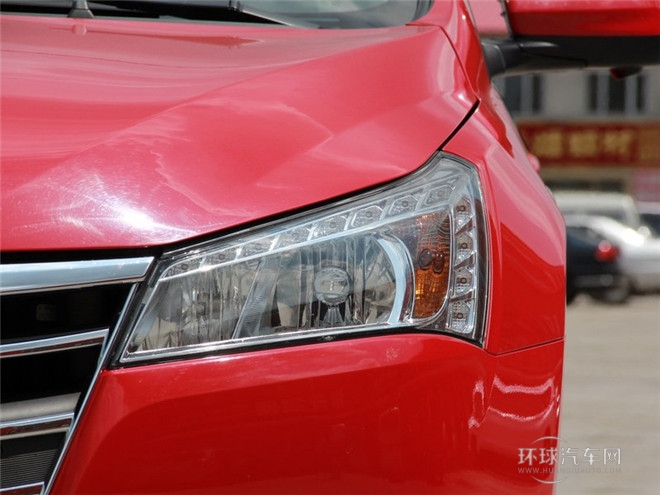 2014款 榮耀導航版 1.8T 自動尊貴型