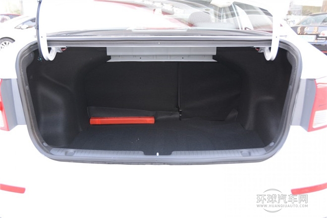 2015款 三廂 1.4L AT Premium