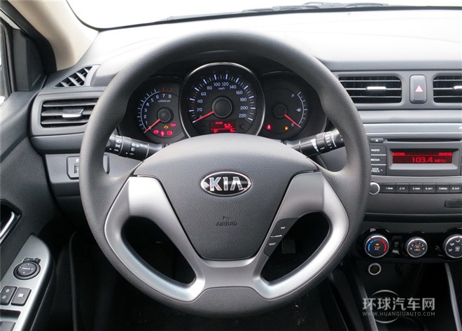 2015款 三廂 1.4L MT TOP