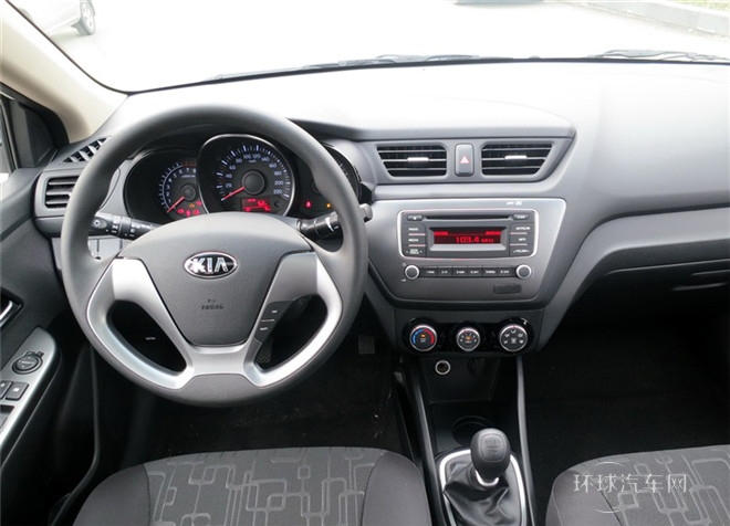 2015款 三廂 1.4L MT TOP