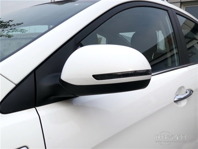 2015款 三廂 1.4L MT TOP