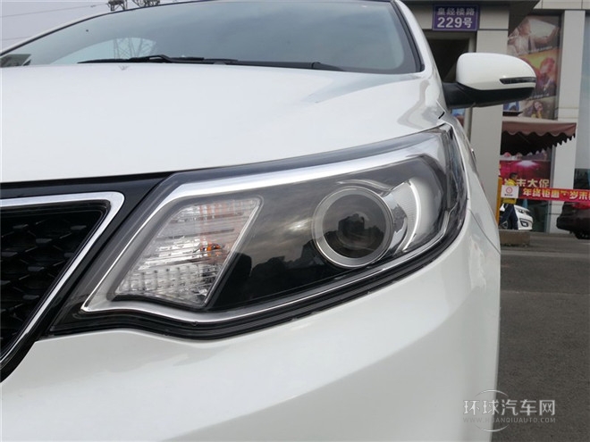 2015款 三廂 1.4L MT TOP