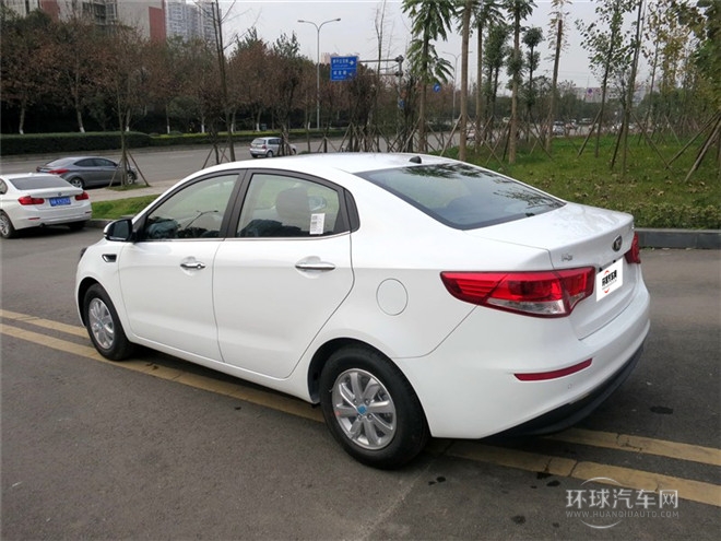 2015款 三廂 1.4L MT TOP