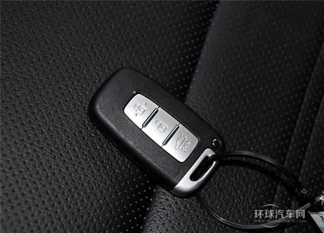 2015款 三廂 1.6L AT Premium