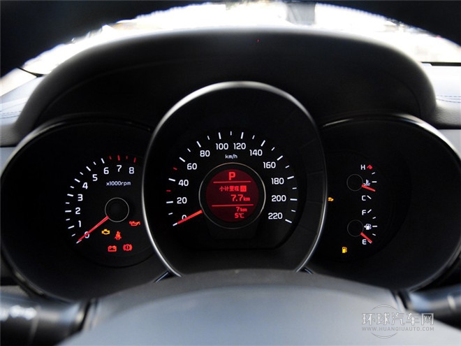 2015款 三廂 1.6L AT Premium