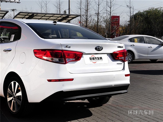 2015款 三廂 1.6L AT Premium