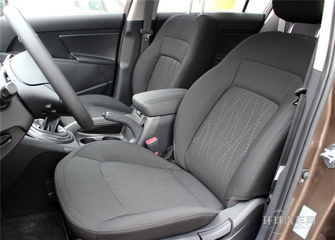 2015款 2.0L 手動兩驅版GL