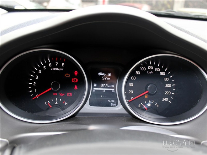 2015款 2.0L 手動兩驅版GL