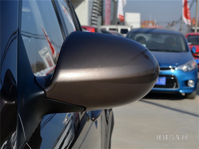 2015款 2.0L 手動兩驅版GL