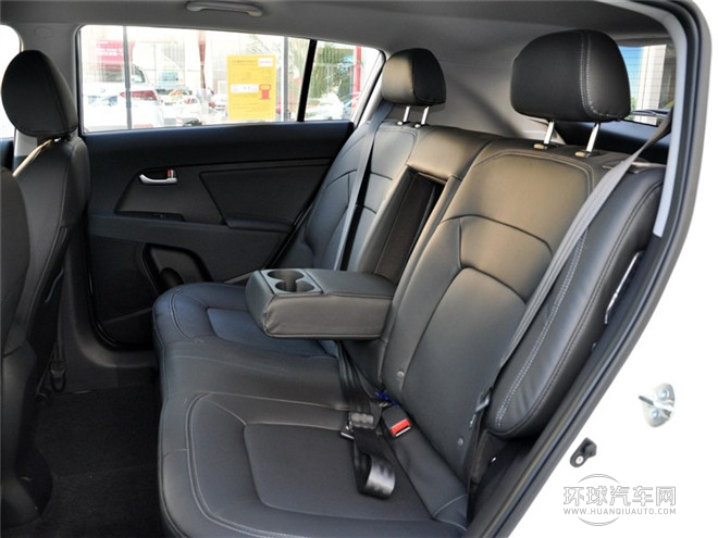 2015款 2.0L 手動兩驅版GLS