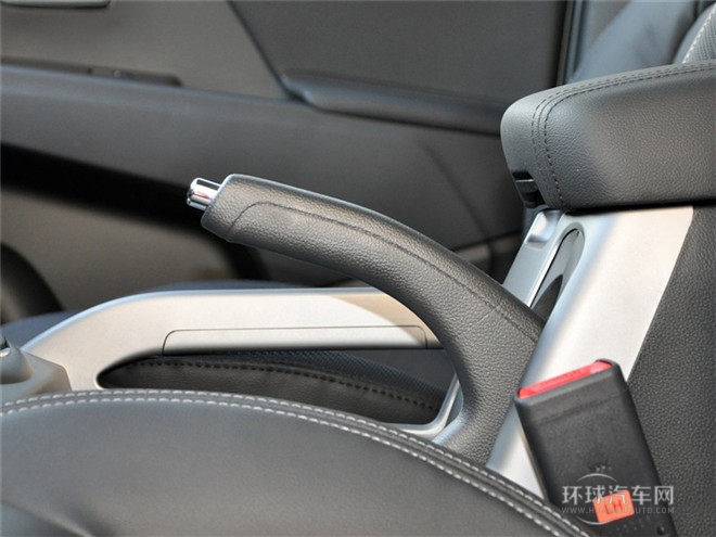 2015款 2.0L 手動兩驅版GLS