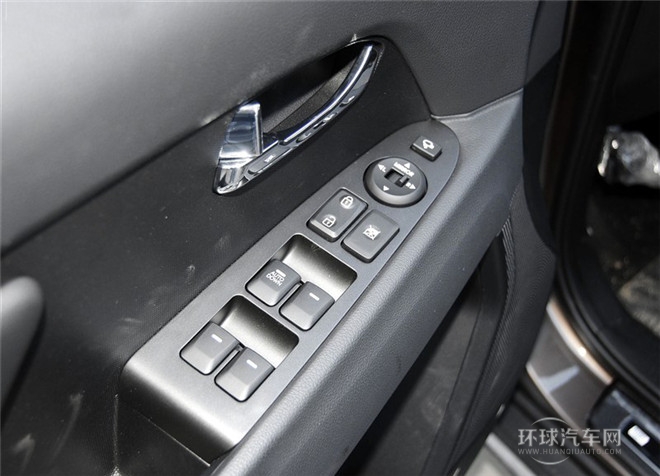 2015款 2.0L 自動兩驅版DLX