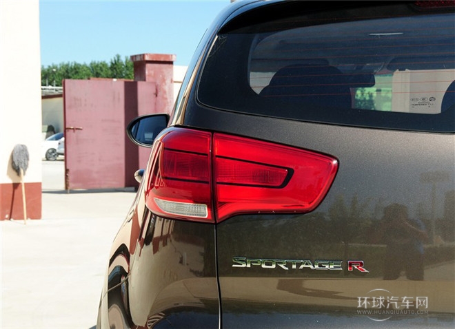 2015款 2.0L 自動兩驅(qū)版GL