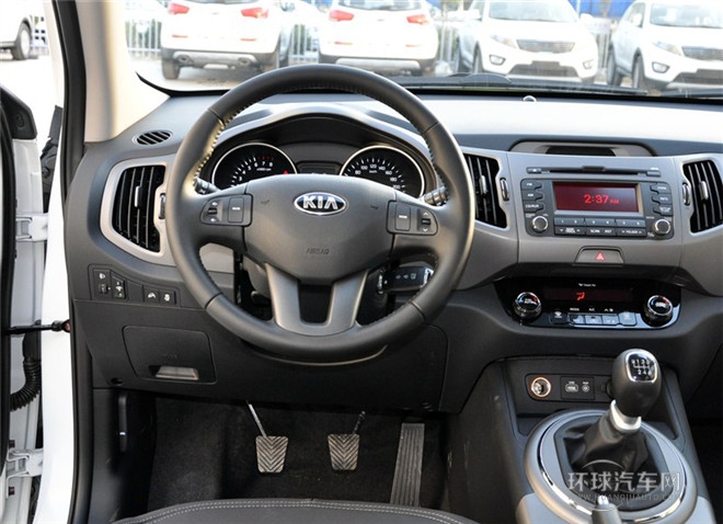 2015款 2.0L 自動兩驅版Premium