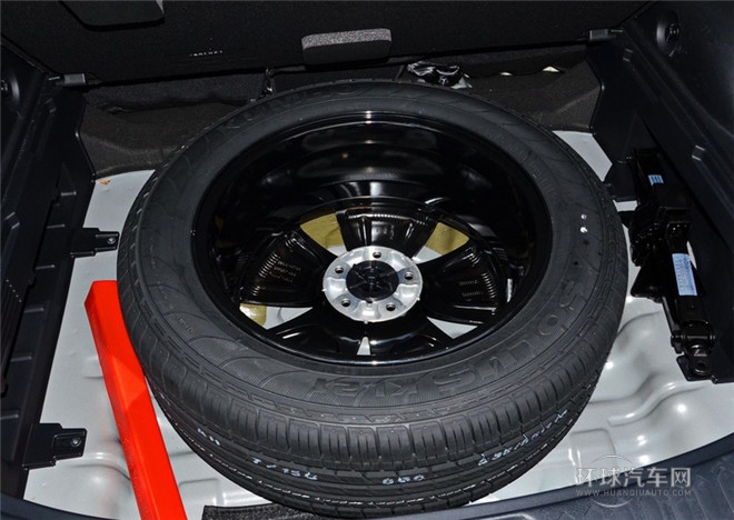 2015款 2.0L 自動四驅版GLS