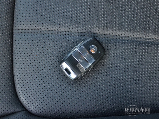 2015款 2.0L 自動四驅版GLS