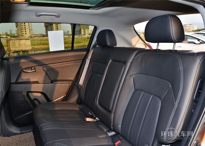 2015款 2.0L 自動四驅(qū)版GLS