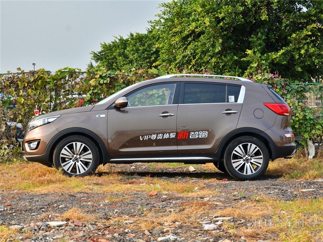 2015款 2.0L 自動(dòng)四驅(qū)版GLS