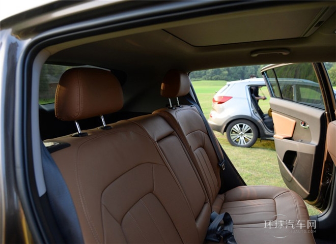 2015款 2.4L 自動四驅版Premium