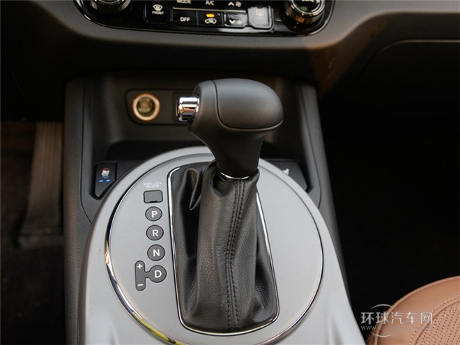 2015款 2.4L 自動四驅版Premium