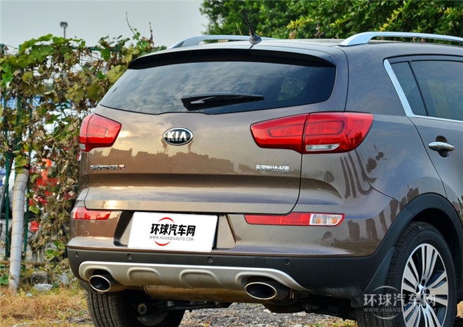 2015款 2.4L 自動四驅版Premium