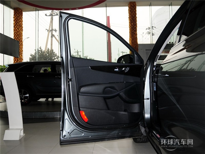 索蘭托L 2.4L GDI 汽油4WD尊貴版 7座