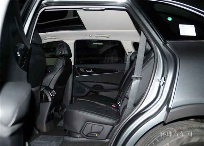 索蘭托L 2.4L GDI 汽油4WD尊貴版 7座