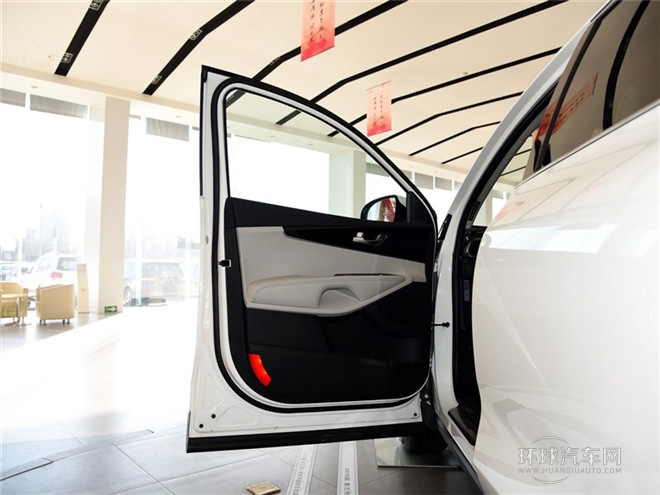 索蘭托L 2.4L GDI 汽油4WD精英版 5座