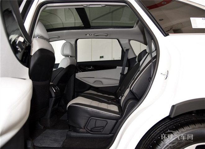 索蘭托L 2.4L GDI 汽油4WD精英版 5座