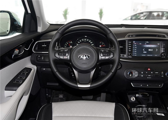 索蘭托L 2.4L GDI 汽油4WD精英版 5座