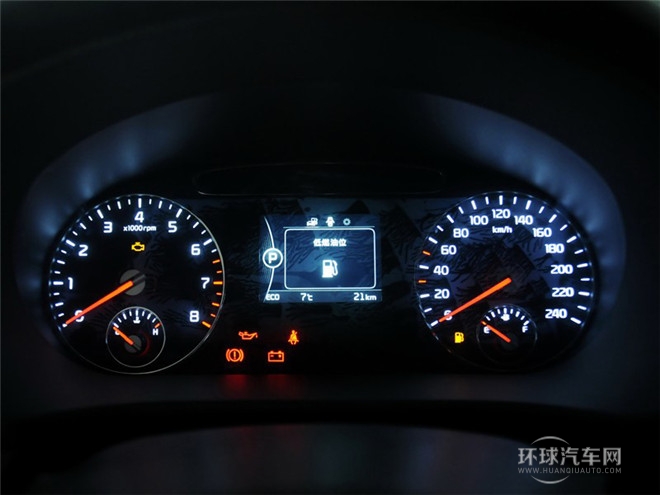 索蘭托L 2.4L GDI 汽油4WD運動版 5座