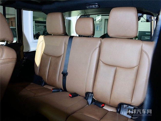 2015款 3.6L 四門版 Sahara