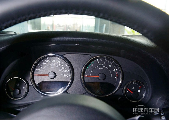 2015款 3.6L 四門版 Sahara