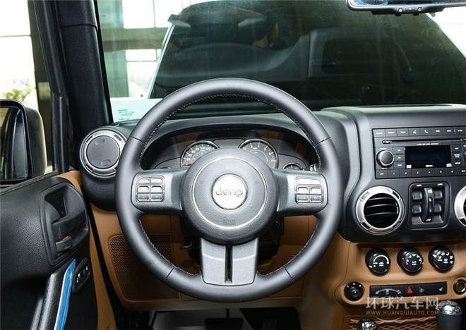 2015款 3.6L 四門版 Sahara