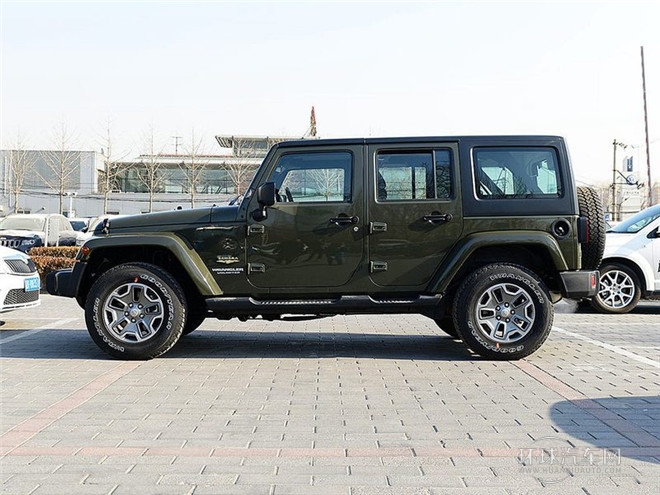 2015款 3.6L 四門版 Sahara