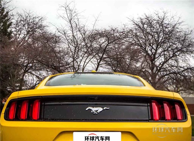 2015款 2.3T 運(yùn)動(dòng)版