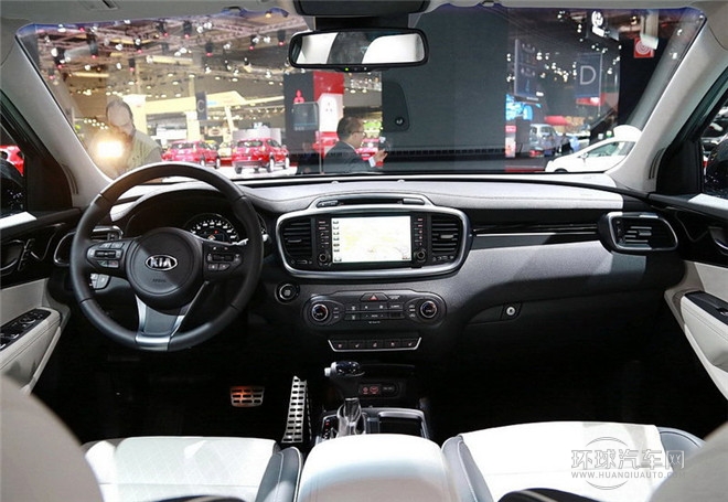 2015款 索蘭托L 2.2T 柴油4WD旗艦版 5座