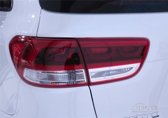 2015款 索蘭托L 2.2T 柴油4WD旗艦版 5座