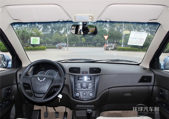 2015款 1.5L基本型