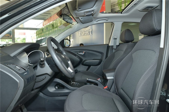 2015款 2.0L 手動兩驅舒適型 國V